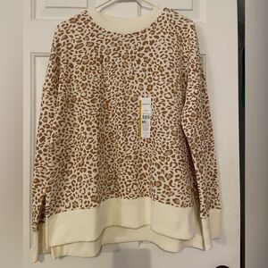 Women’s long sleeve cheetah print shirt large